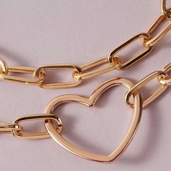 3/$30 💛 Chunky Heart Layered Necklace - Picture 4 of 4